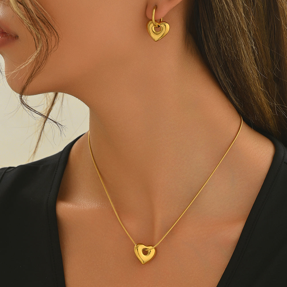 Lxalry 18K Gold Heart Pendant Necklace & Hoop Earrings Set